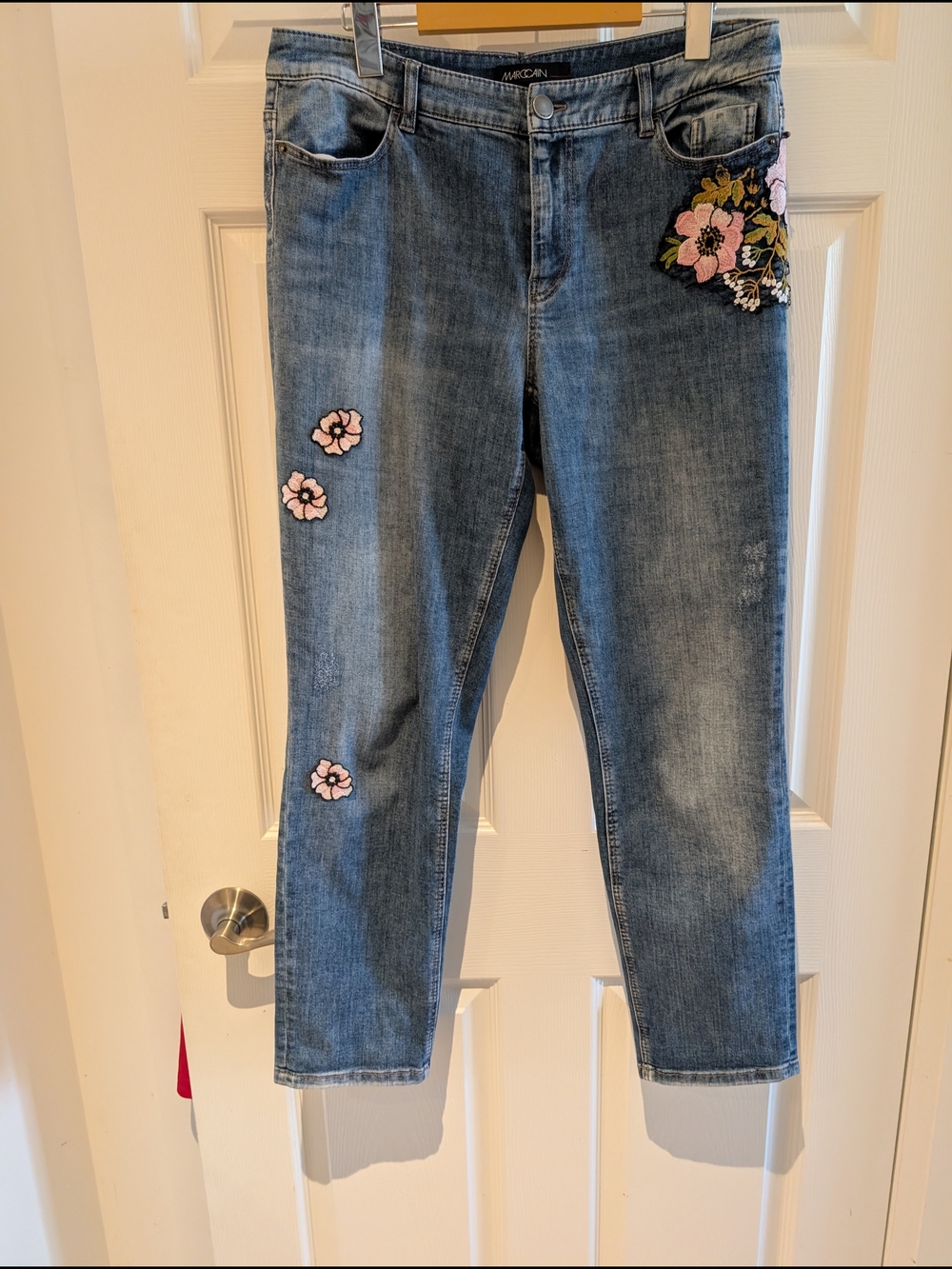 MARC CAIN Blue Embroidered Floral Women’s  Ankle Jeans
